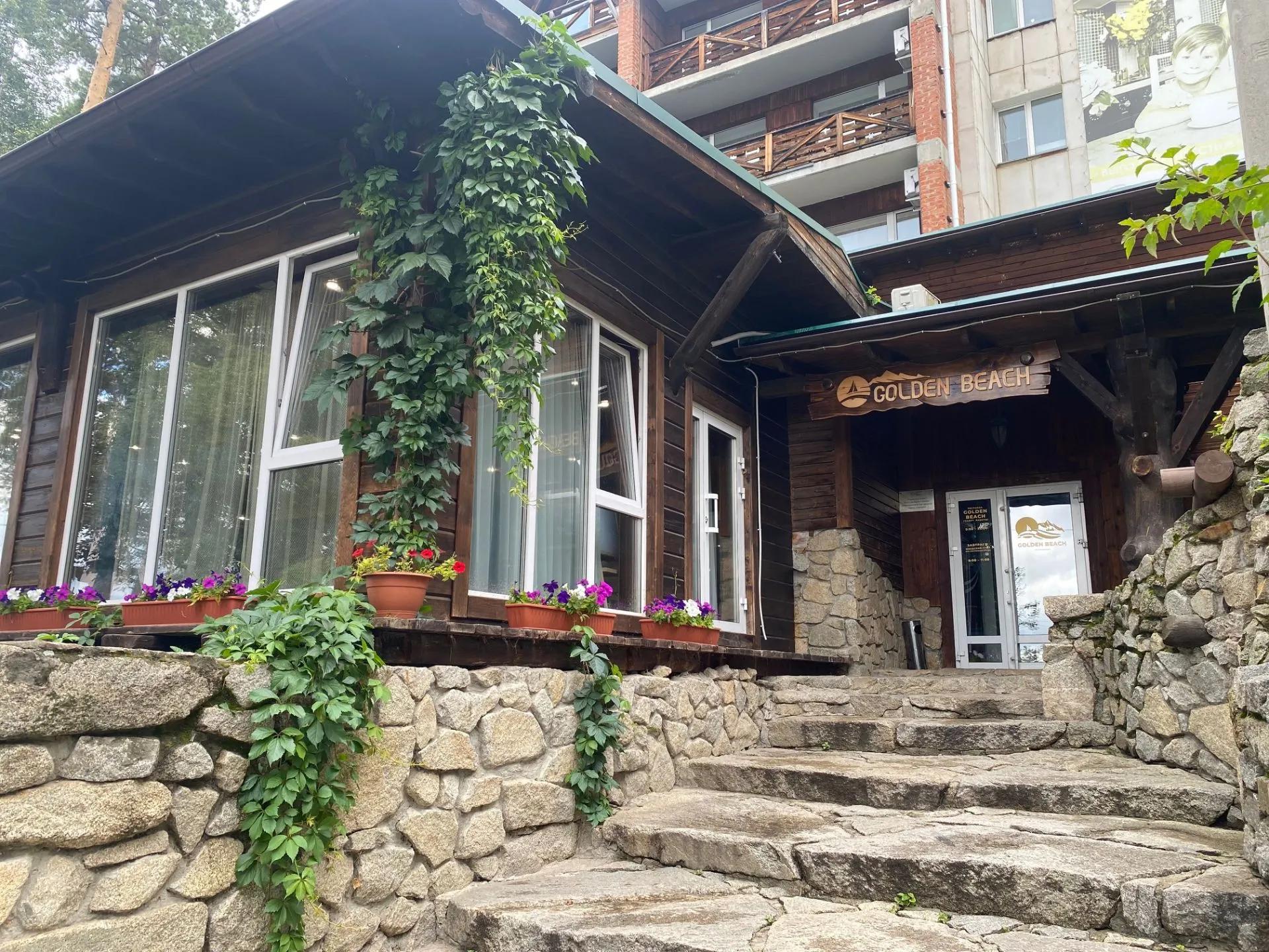 Ресторан "Golden beach"