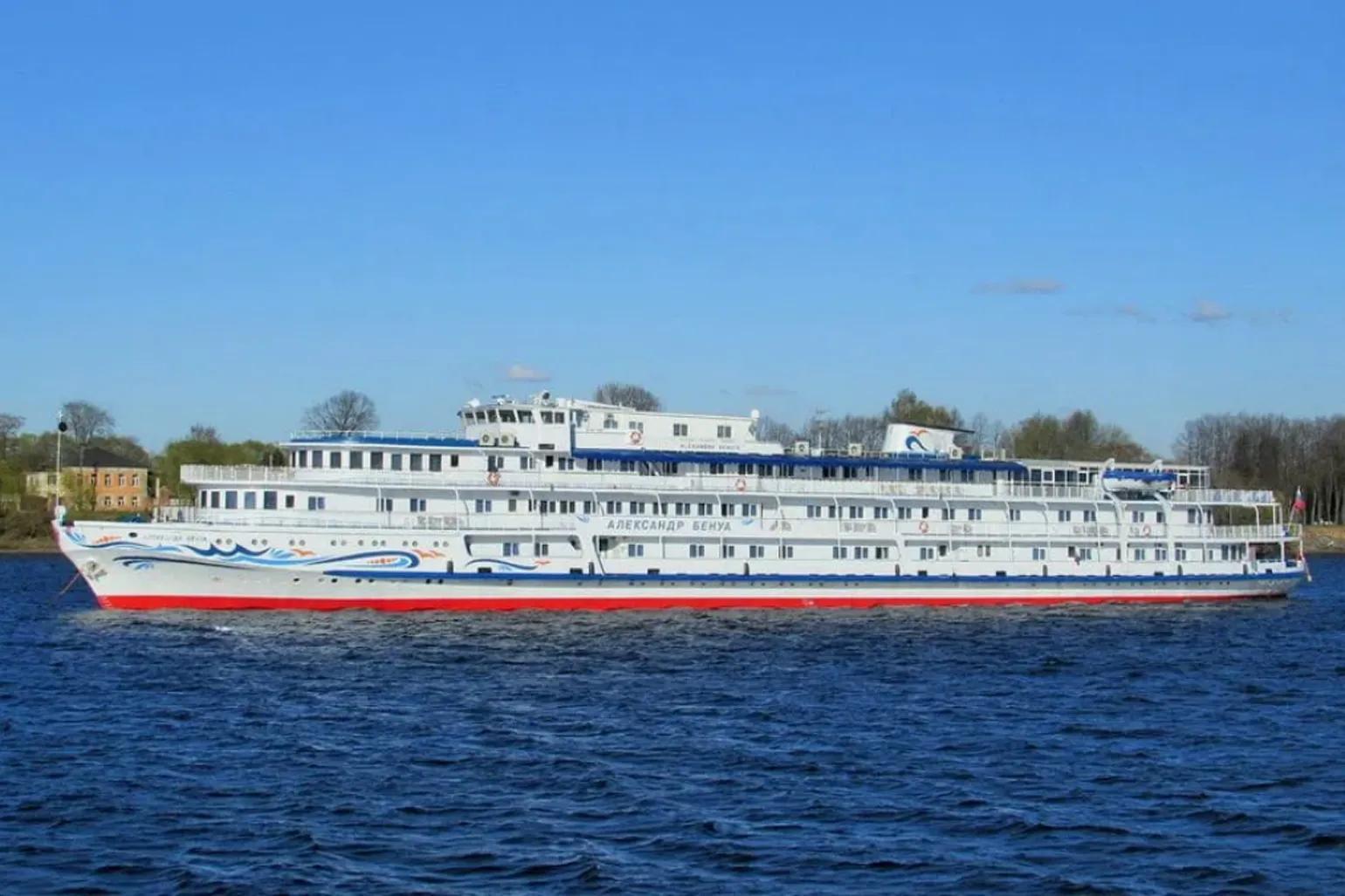 теплоход александр бенуа