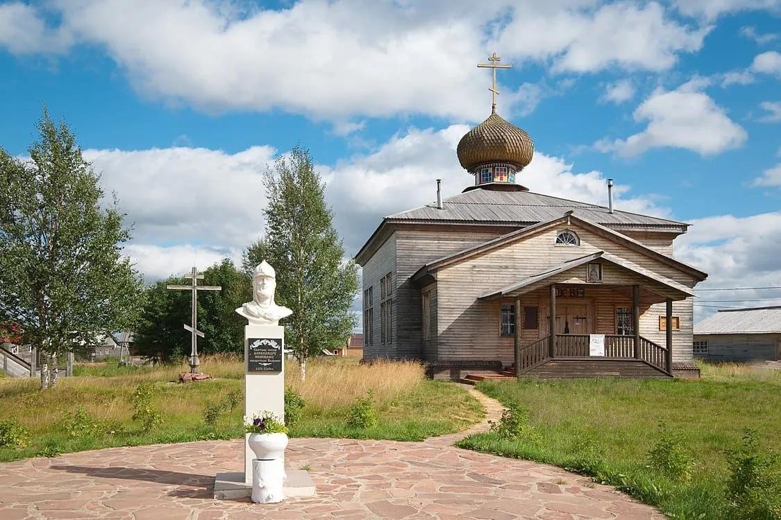 Церковь Афанасия Великого в селе Варзуге