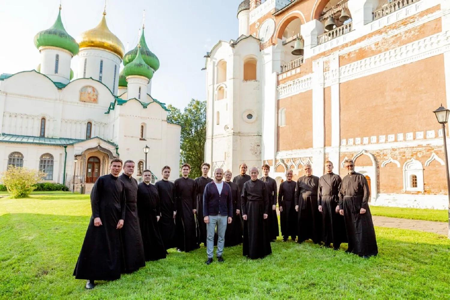 Фото: Мужской хор Спасо-Евфимиева монастыря