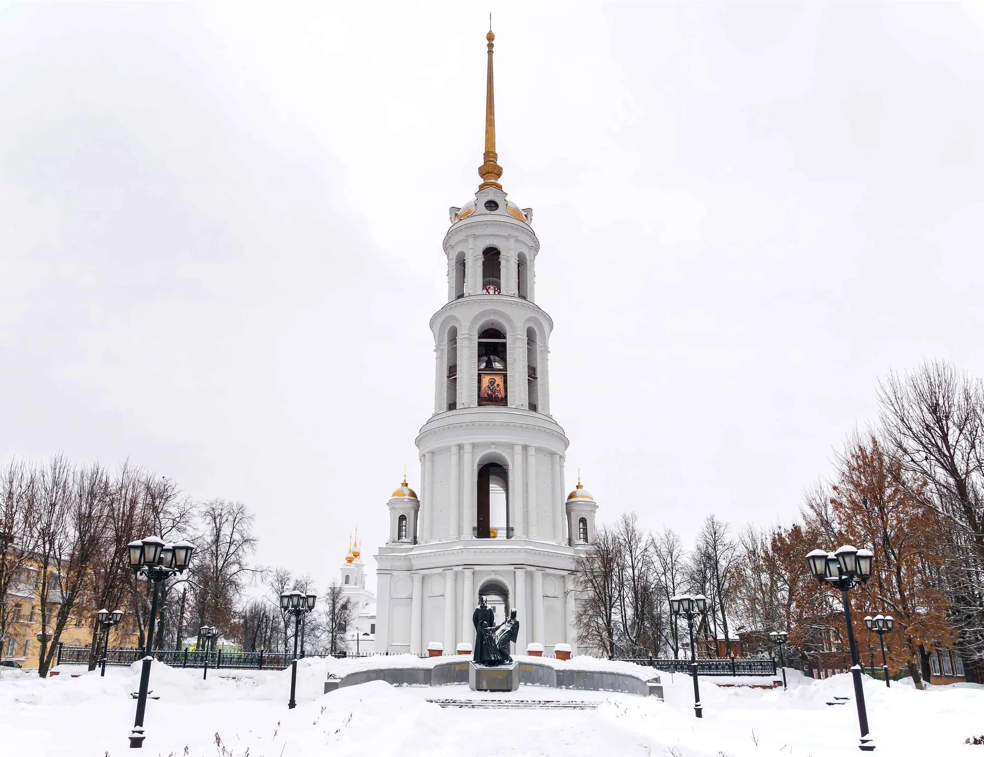Колокольня Воскресенского собора