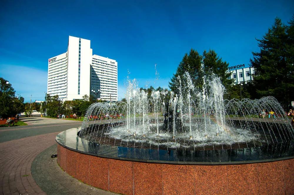 Мурманск.Площадь пяти углов
