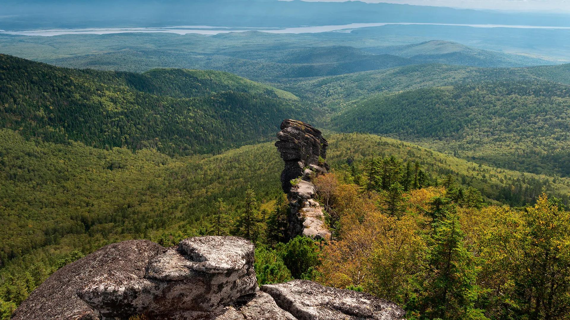 Амурские-столбы_shutterstock