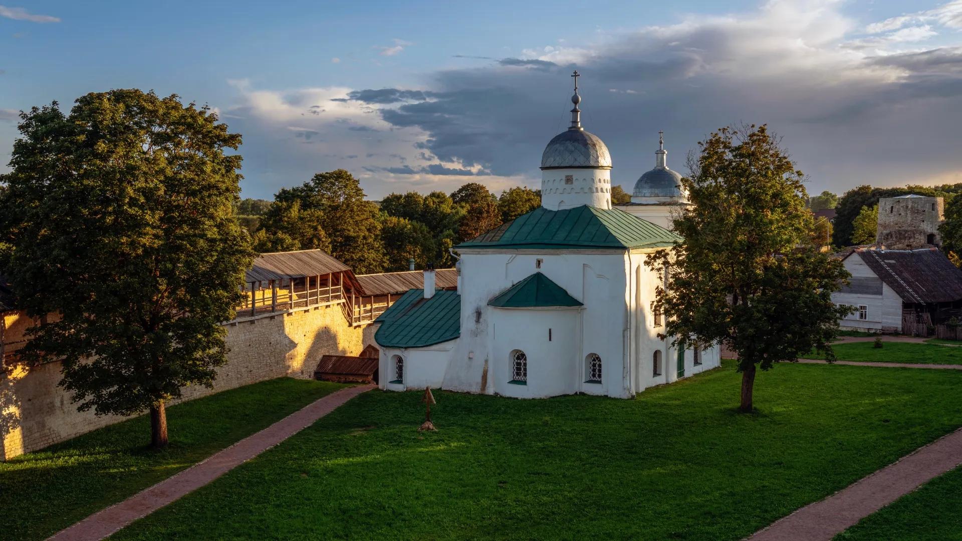 Изборск