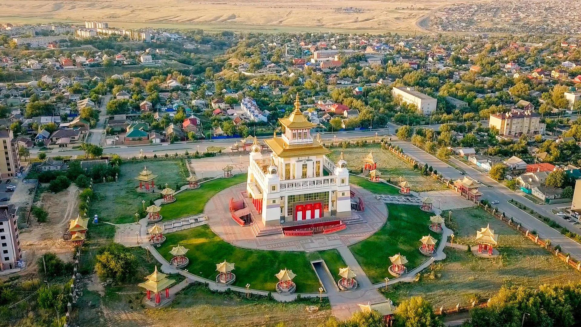 Золотая обитель Будды Шакьямуни