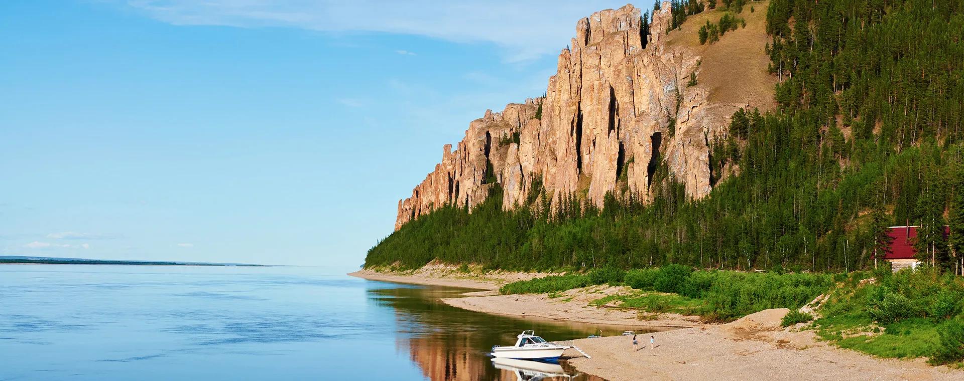 Ленские-столбы_shutterstock_590491769
