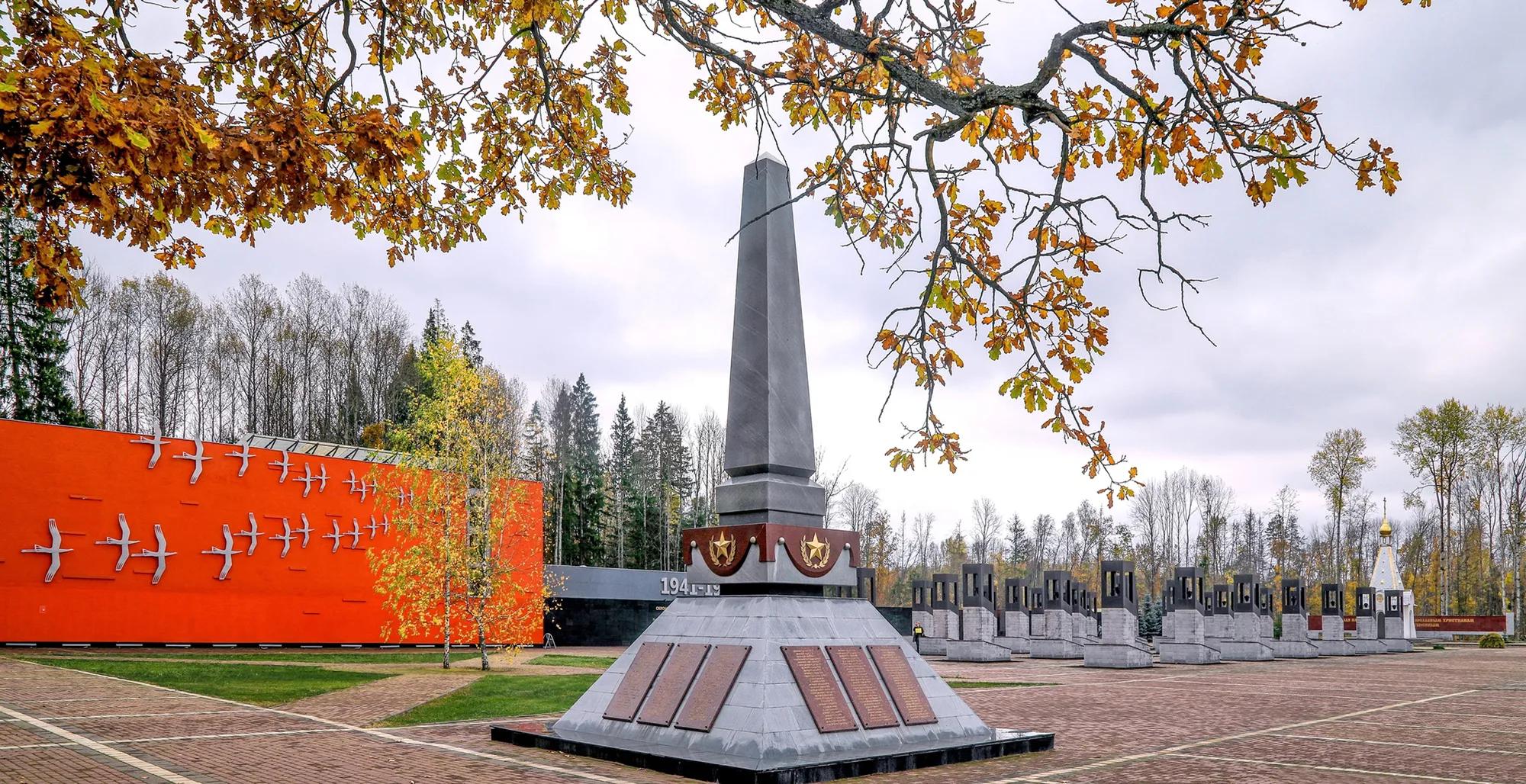 Мемориальный комплекс Хацунь. Автор Павел Стрельцов.