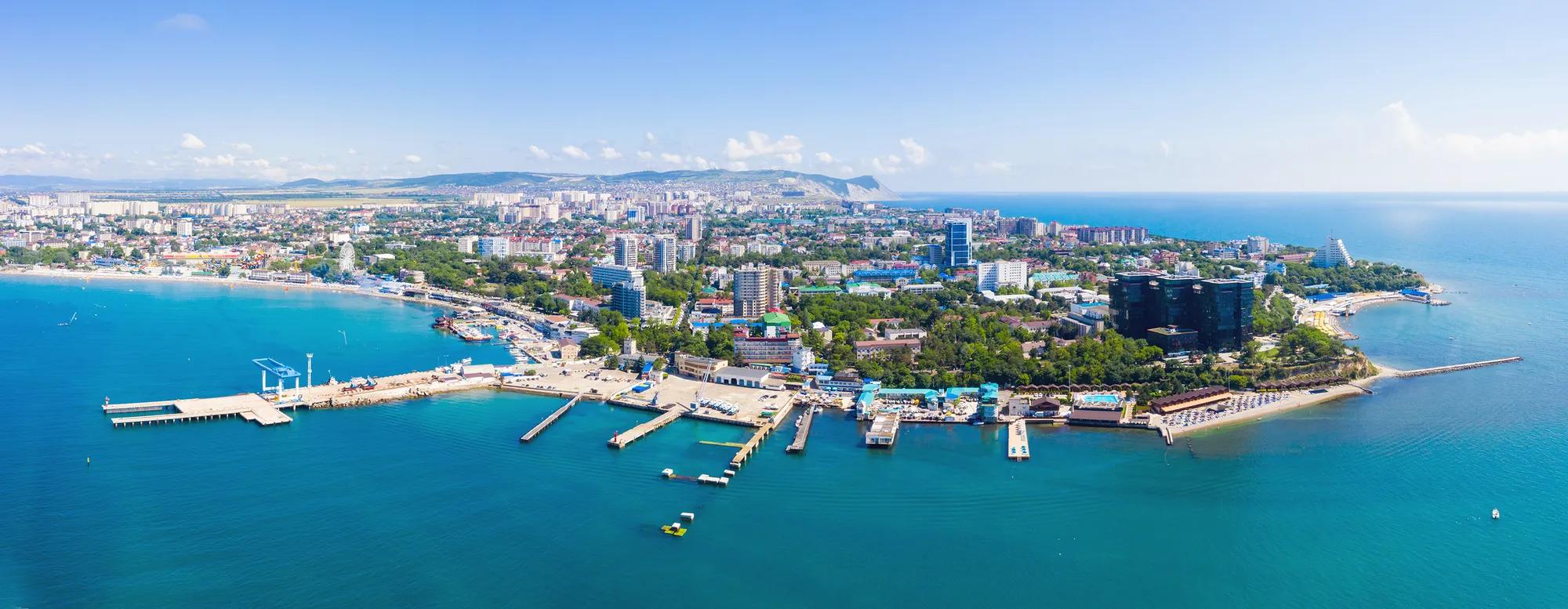 Mikhail Starodubov shutterstock_2063477249