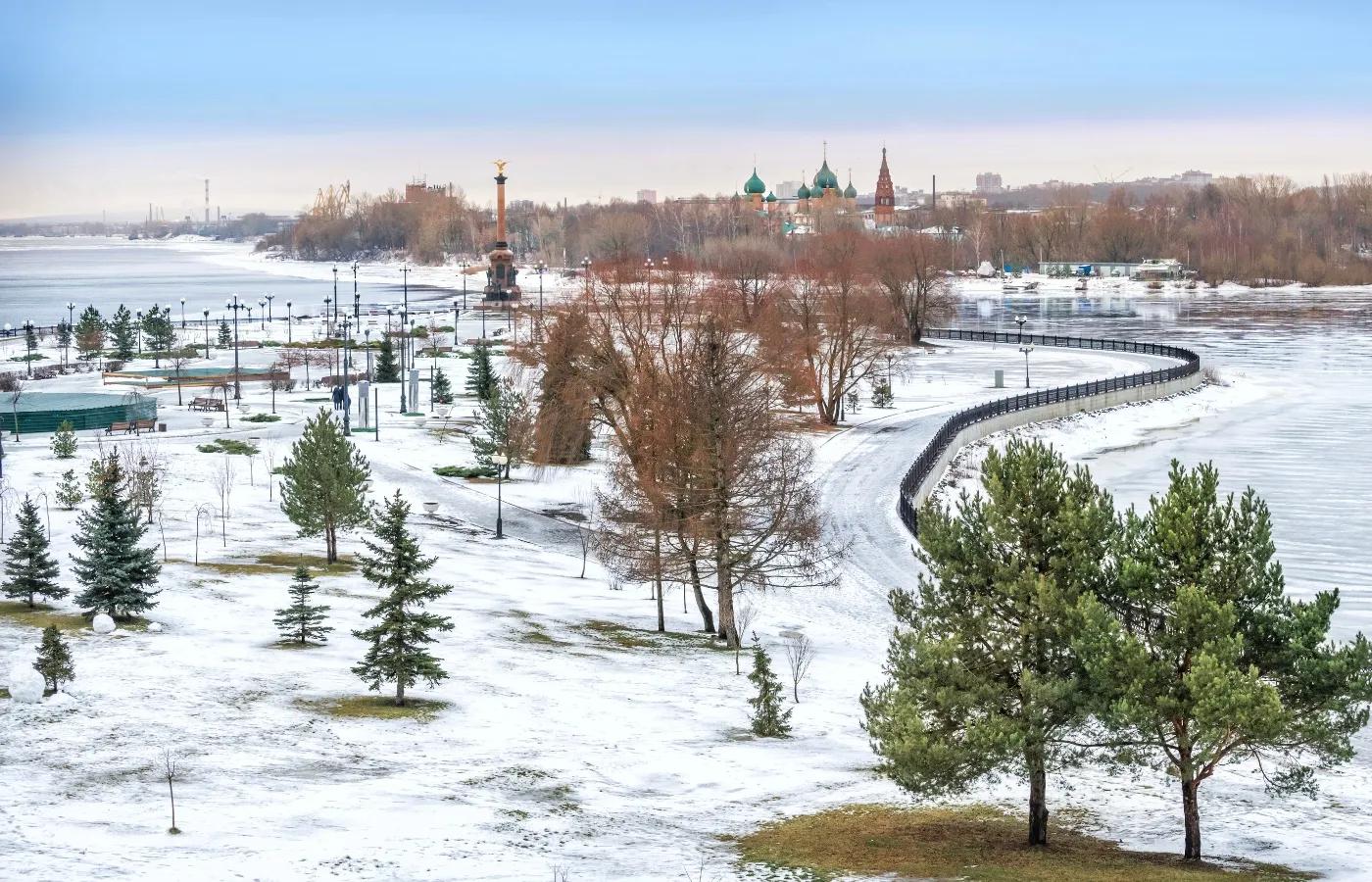 Ярославль. Парк на Стрелке