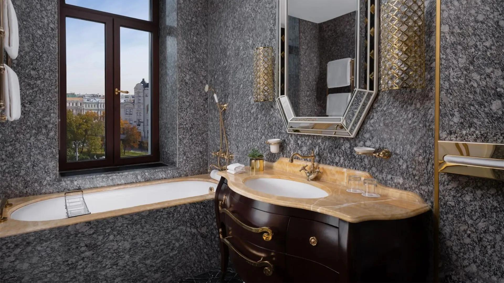 Фото: отель The St. Regis Moscow Nikolskaya