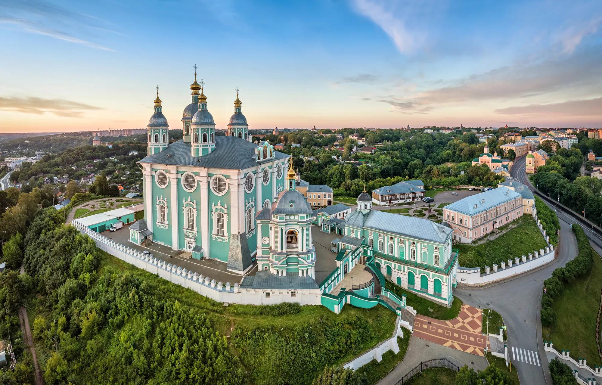 Sergey Dzyuba shutterstock_1133226122