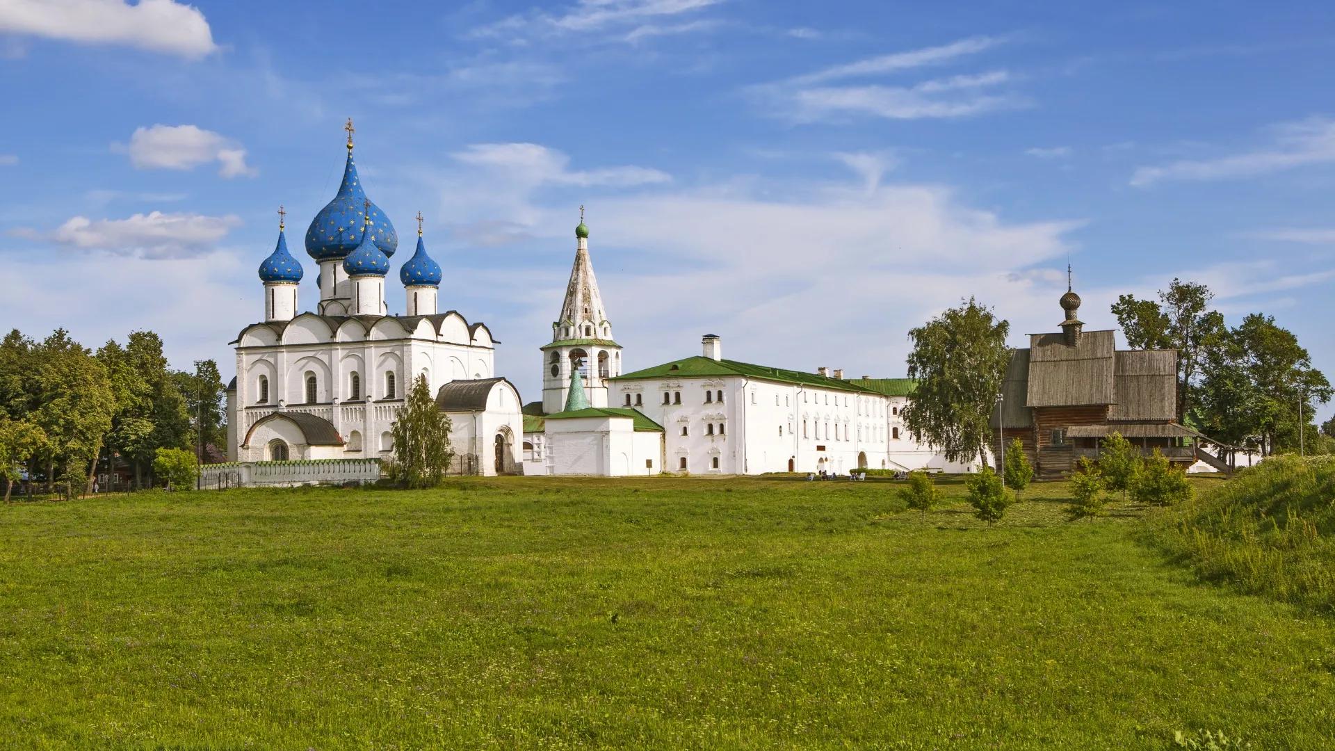 Суздальский кремль_шатр