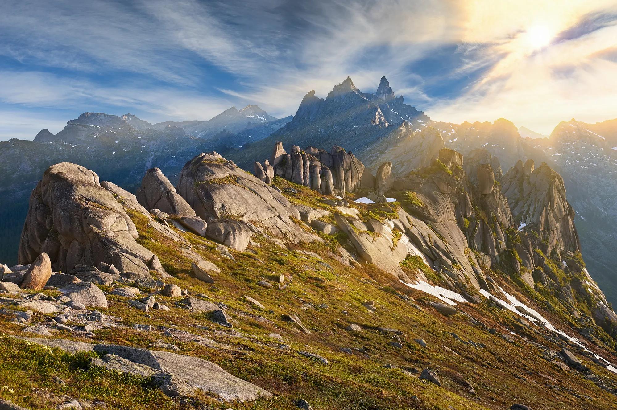 YURY TARANIK shutterstock_1085948156