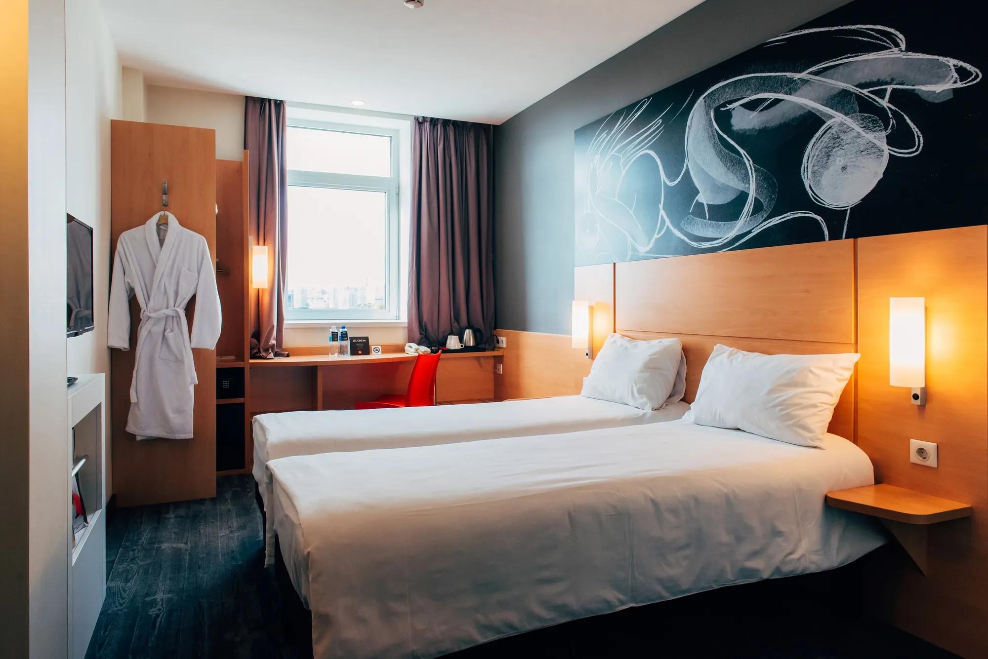 Отель Ibis 3*