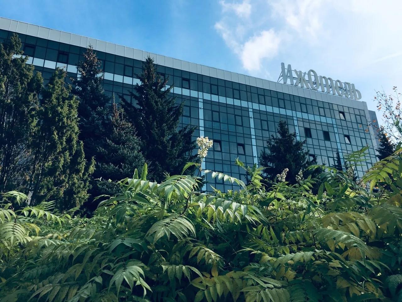 Ижотель001