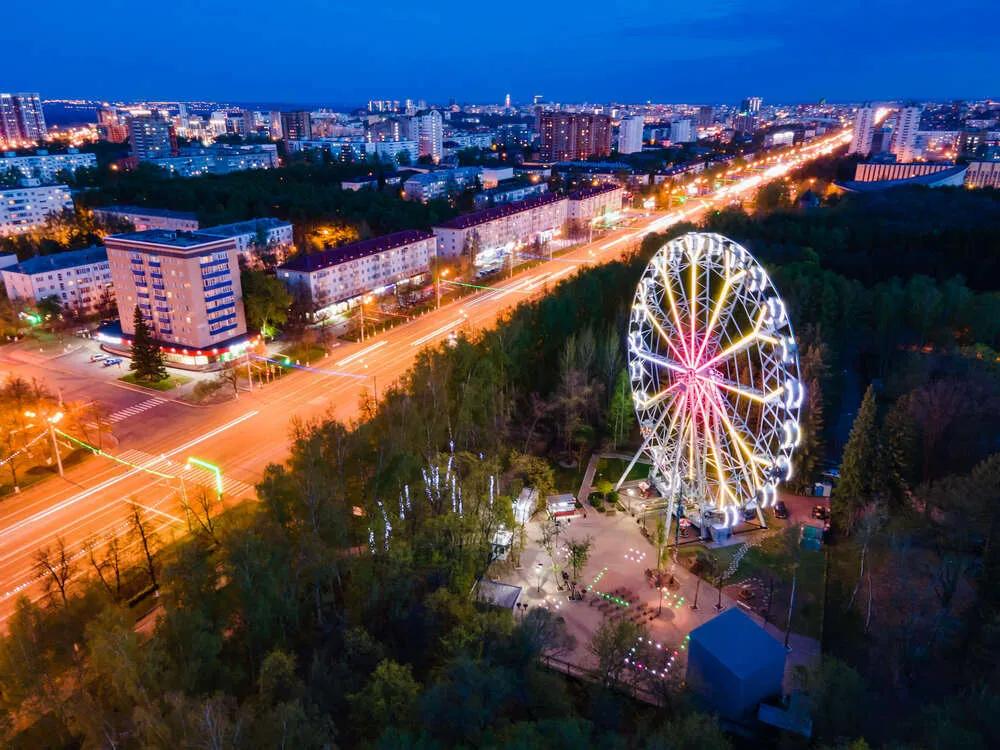Уфа. Колесо обозрения. Фото: Shutterstock.com