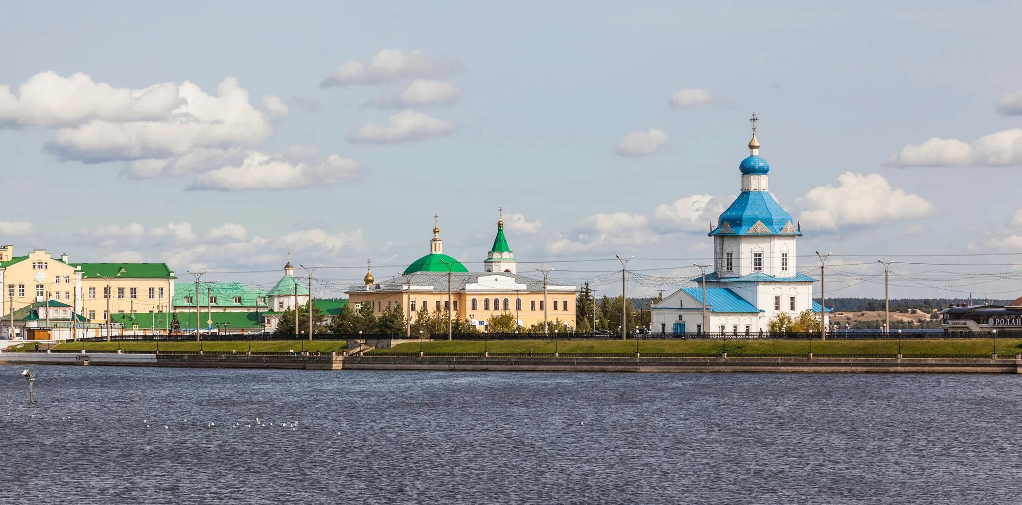 shutterstock_1956258895