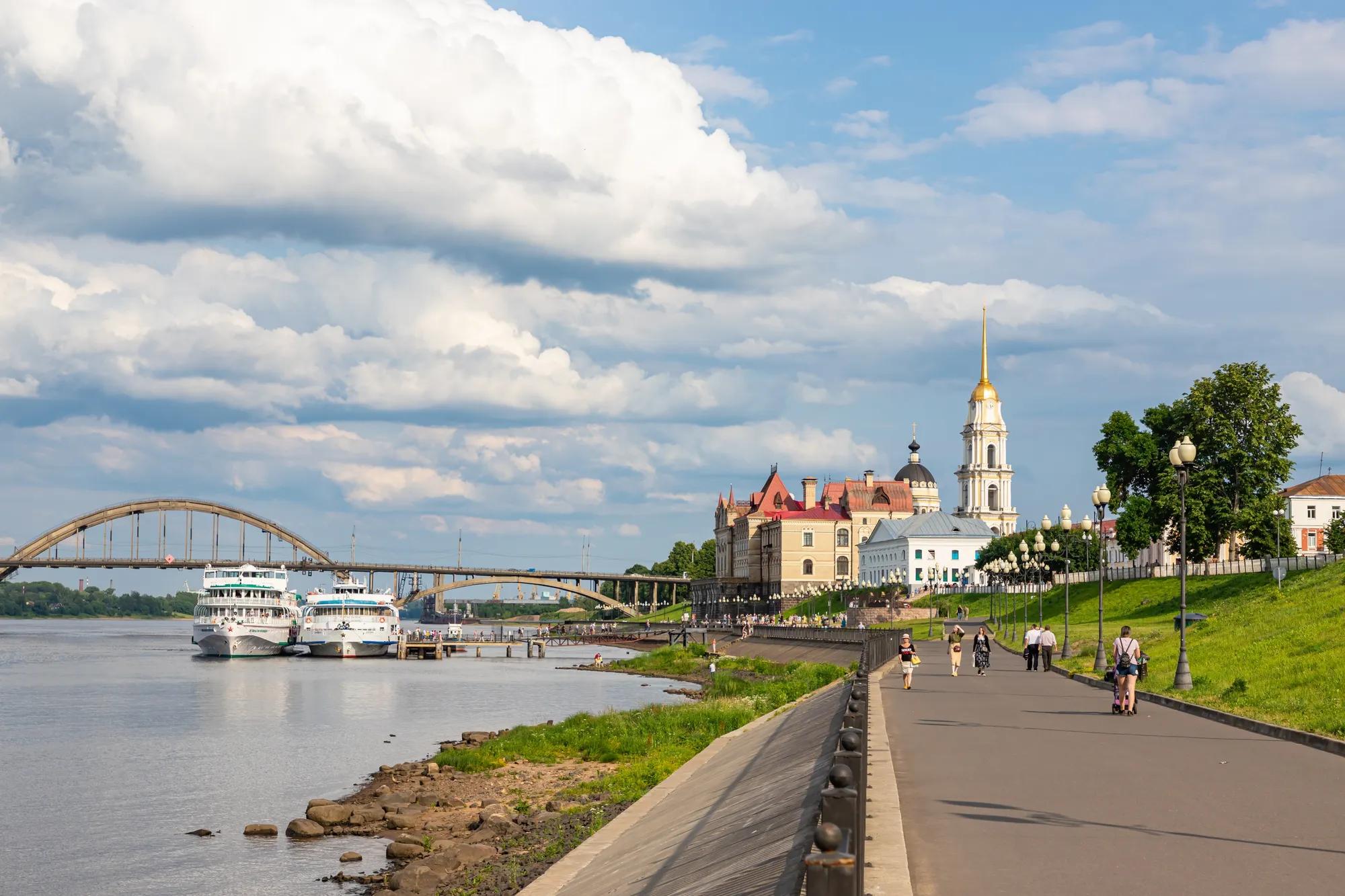 shutterstock_2206286475