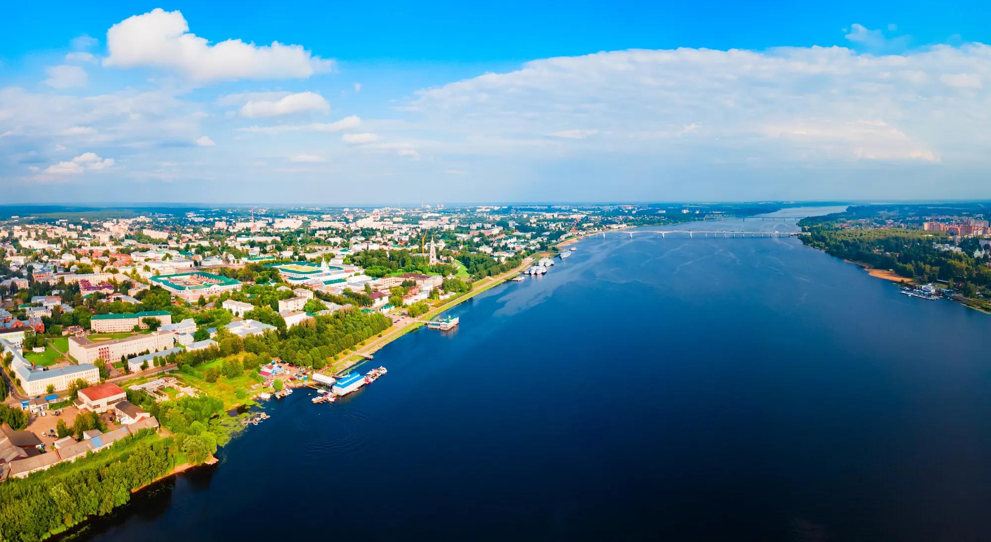 Кострома панорама shutterstock_2151923573