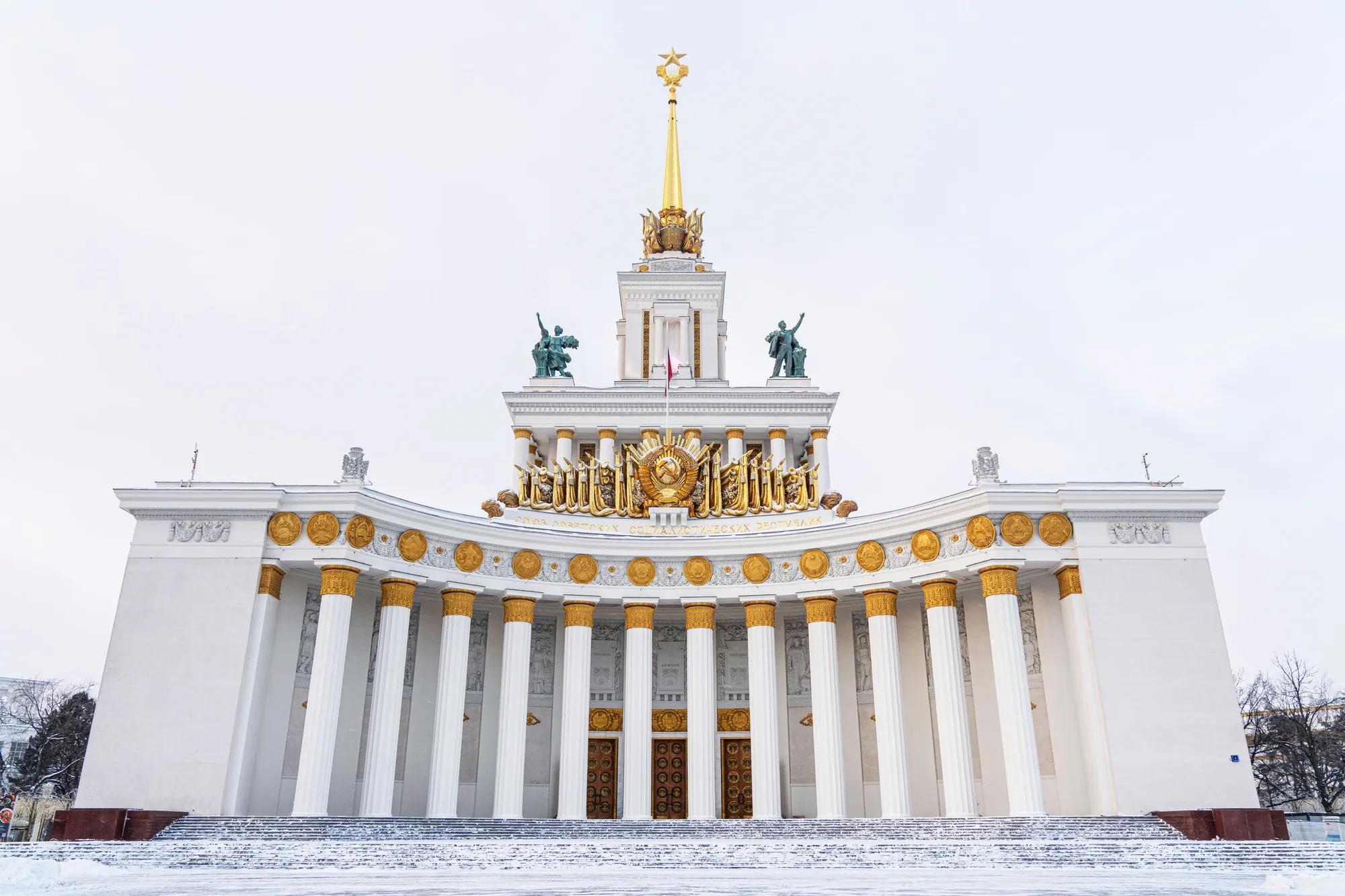 Melnikov Dmitriy shutterstock_2111580389