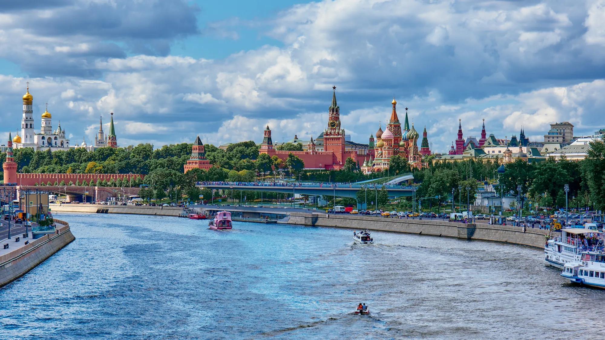 shutterstock_2461689393