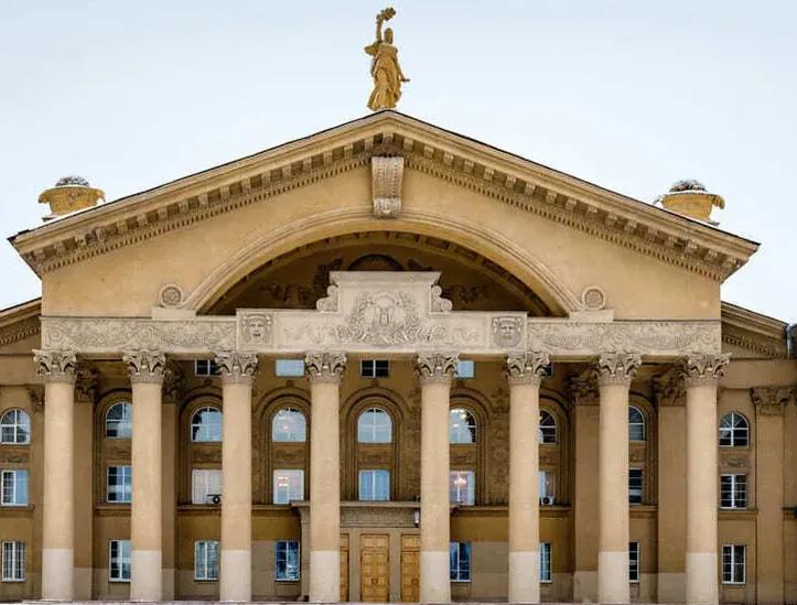 Дворец культуры ЧМК, Челябинск. Фото: shutterstock.com